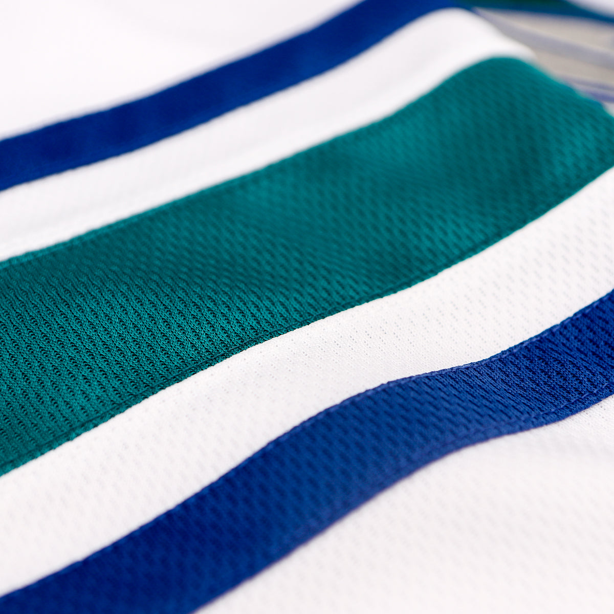 Worcester IceCats Hockey Apparel Retro Shirts, Hoodies & Collectibles